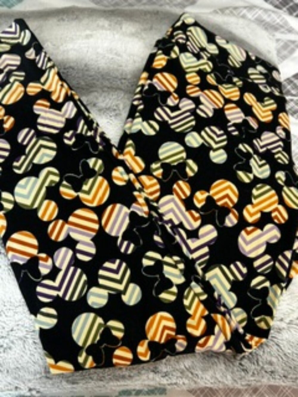 LuLaRoe Disney Leggings (TC)